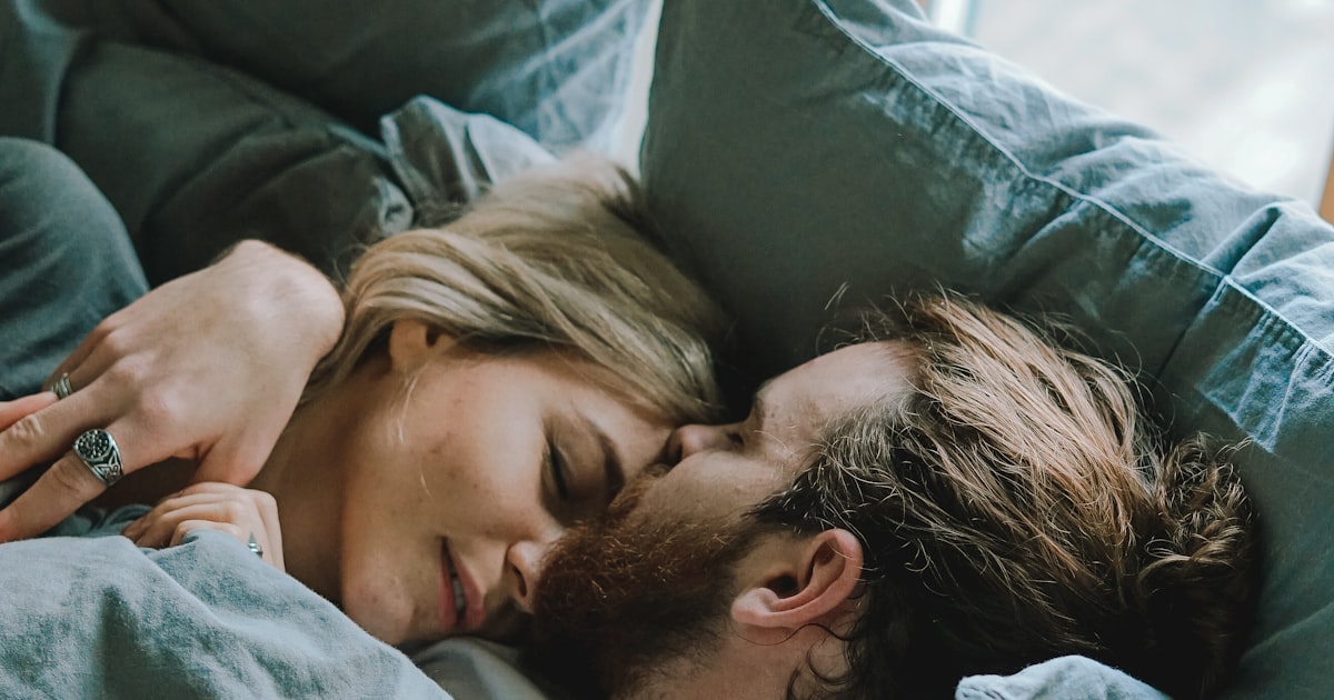 The Best Sleep Trackers for Couples (Without Making It Weird)